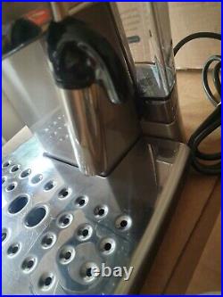 DeLonghi Scultura ECZ 351. BG Espresso Coffee Maker