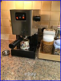 Gaggia Classic 2-cup coffee maker with frother
