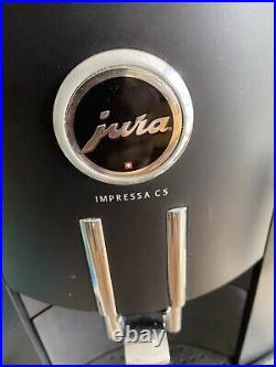 Jura Impressa C5 2 Cups Coffee Maker Limited use, gift to non coffee drinker