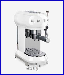 Smeg ECF01WHUK Coffee Machine, White H33 x W14.9 x D32.9cm 1.5L